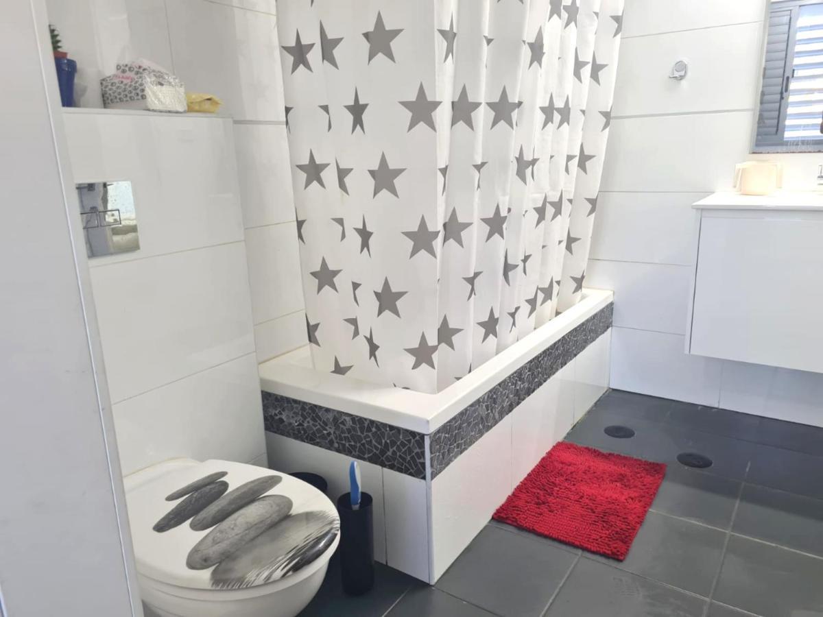 Beach Suite Israel- Private Jacuzzi Garden Suite & Gym, 3 Min Walk To Beach ביץ סוייט ישראל- ג'קוזי פרטי בגינה 3 דקות הליכה לים וחדר כושר Ασκελόν Εξωτερικό φωτογραφία