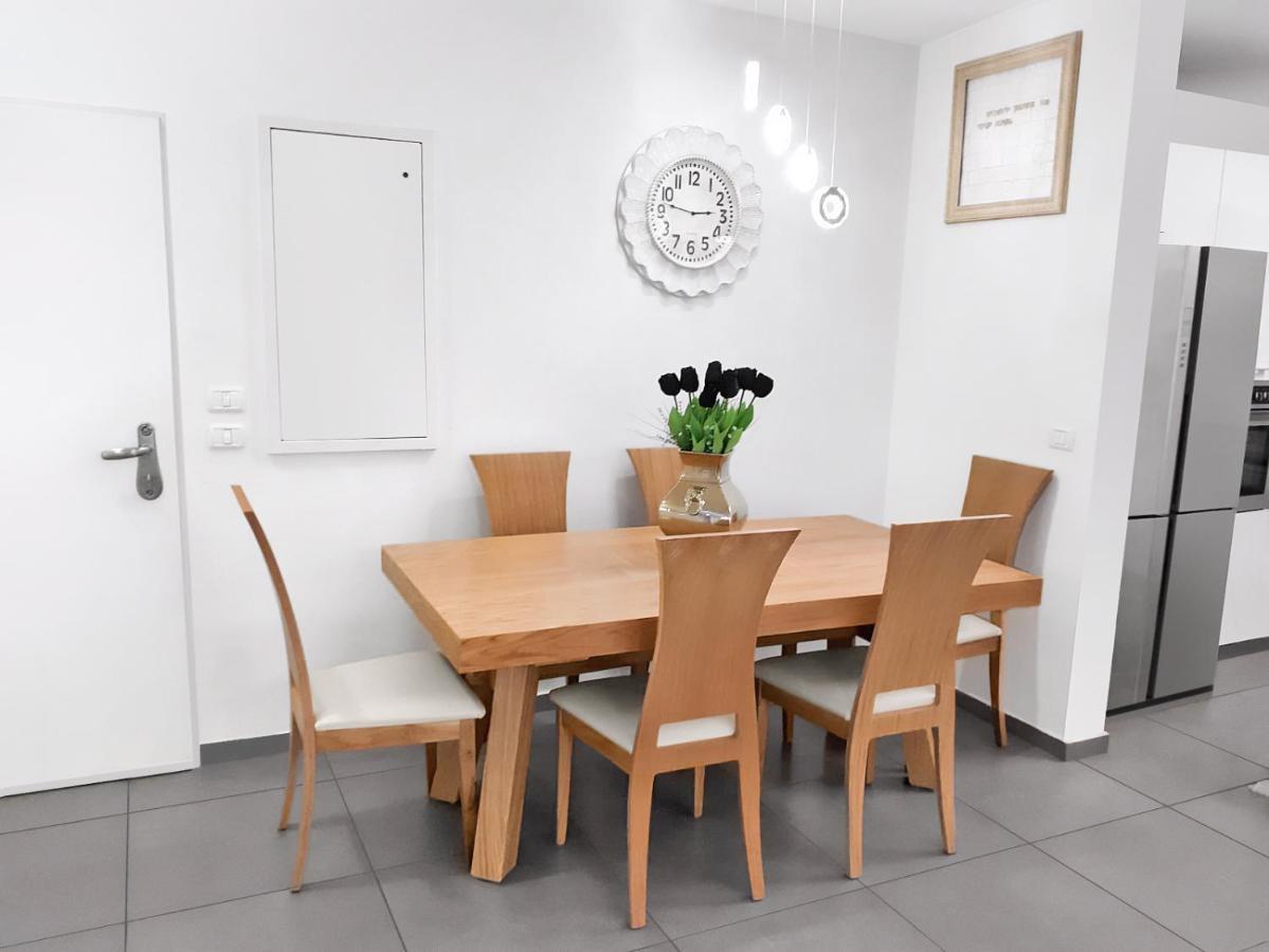 Beach Suite Israel- Private Jacuzzi Garden Suite & Gym, 3 Min Walk To Beach ביץ סוייט ישראל- ג'קוזי פרטי בגינה 3 דקות הליכה לים וחדר כושר Ασκελόν Εξωτερικό φωτογραφία